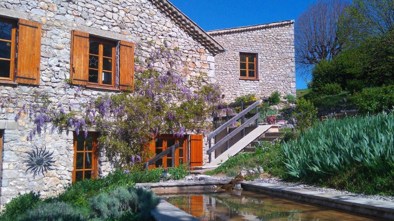 Bed and Breakfast Entre Terre Et Ciel Rémuzat Esterno foto