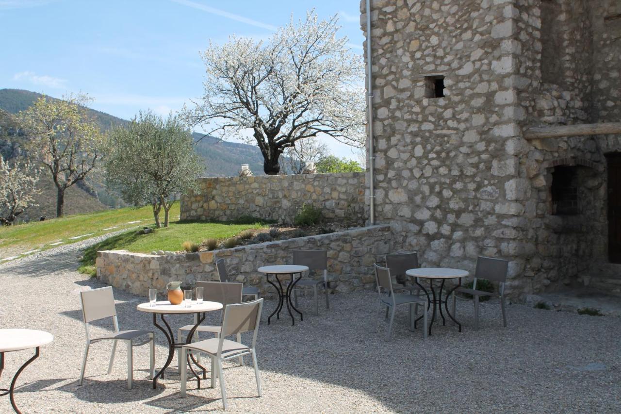 Bed and Breakfast Entre Terre Et Ciel Rémuzat Esterno foto